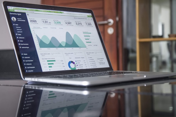 كيف تبني تقارير احترافية تُقنع الممولين وتدعم قراراتك